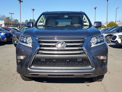 Used 2018 Lexus GX 460 image 2