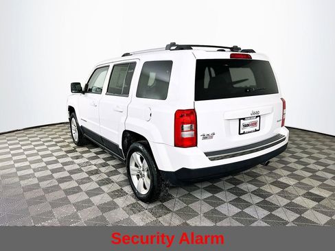 Used 2014 Jeep Patriot Limited w/ Sun/Sound Group image 8