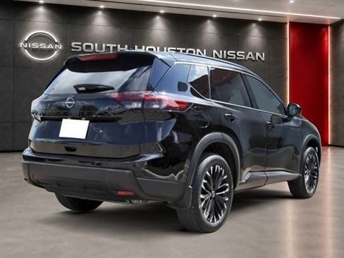 Certified 2026 Nissan Rogue Dark Armor FWD image 4