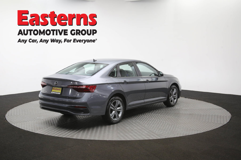 Used 2024 Volkswagen Jetta SE FWD image 42