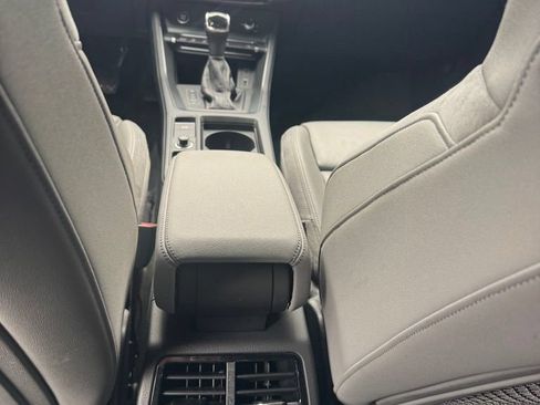 Used 2021 Audi Q3 2.0T Premium w/ Convenience Package AWD/4WD image 32