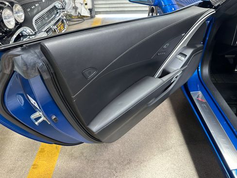 Used 2016 Chevrolet Corvette Z06 w/ 2LZ Preferred Equipment Group image 28