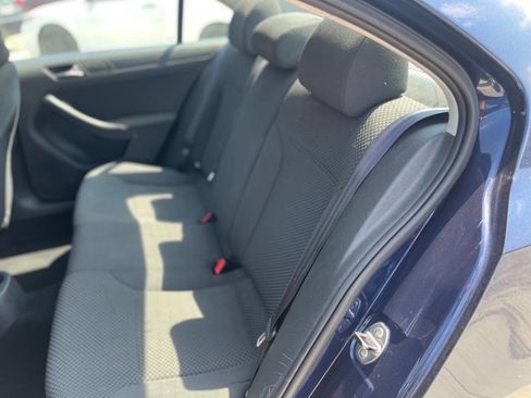 Used 2012 Volkswagen Jetta S image 16