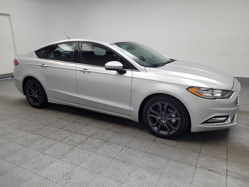 Used 2018 Ford Fusion SE w/ Equipment Group 201A FWD image 11