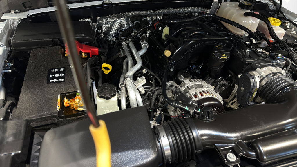 Used 2025 Jeep Wrangler Unlimited Sahara AWD/4WD image 39