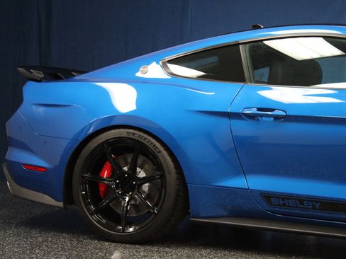 Used 2020 Ford Mustang Shelby GT500 w/ Technology Package RWD image 14