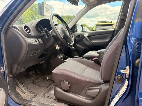 Used 2004 Toyota RAV4 4WD image 16