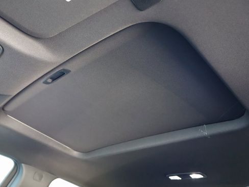 New 2026 GMC Sierra 1500 SLT w/ SLT Premium Plus Package image 21