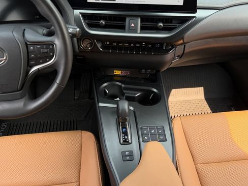 Used 2025 Lexus UX 300h AWD w/ Accessory Package (Z1) image 12