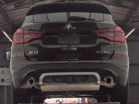 Used 2020 BMW X3 xDrive30e w/ Executive Package AWD/4WD image 4