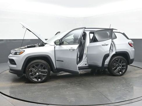 New 2026 Jeep Compass Latitude w/ Sun and Sound Group AWD/4WD image 55