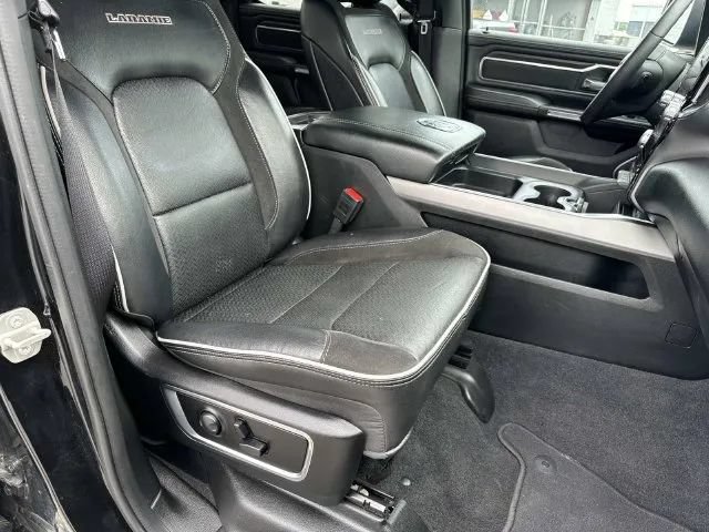 Used 2025 RAM 1500 Laramie AWD/4WD image 26