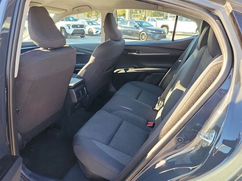 Used 2025 Toyota Camry LE image 11