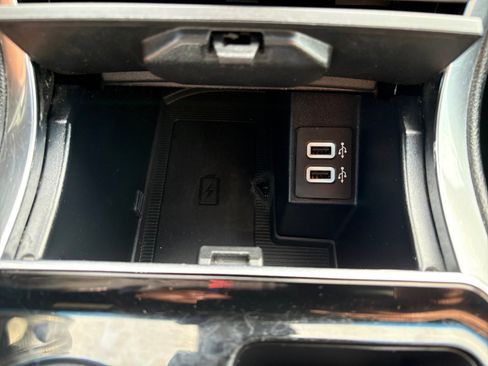 Used 2019 Ford Edge ST w/ Equipment Group 401A AWD/4WD image 19
