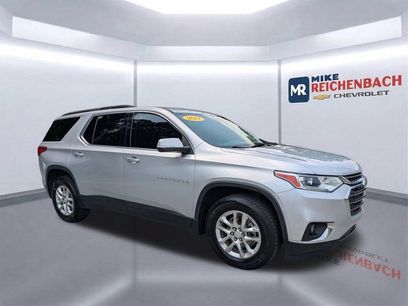 Used 2021 Chevrolet Traverse LT