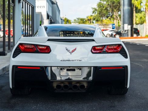 Used 2019 Chevrolet Corvette Stingray Coupe w/ 1LT RWD image 17