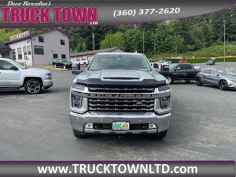 Used 2020 Chevrolet Silverado 3500 LTZ w/ LTZ Plus Package AWD/4WD image 8