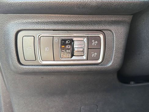 Used 2020 Lincoln Corsair Reserve w/ Equipment Group 201A AWD/4WD image 20