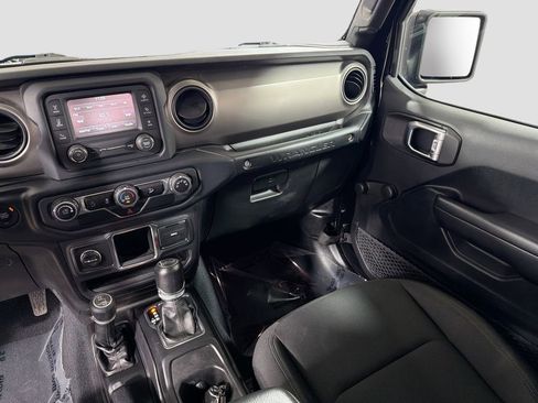 Used 2018 Jeep Wrangler Sport AWD/4WD image 23