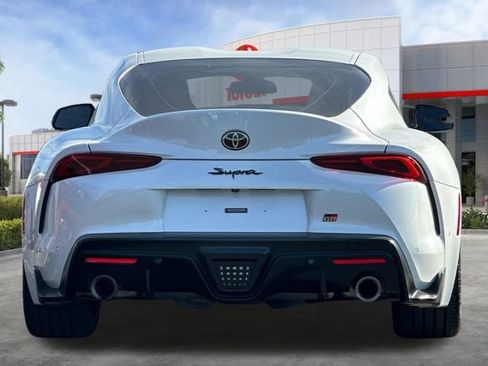 Used 2020 Toyota Supra w/ Driver Assist Package RWD image 6