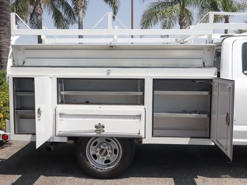 Used 2022 Ford F350 XL w/ Power Equipment Group image 11