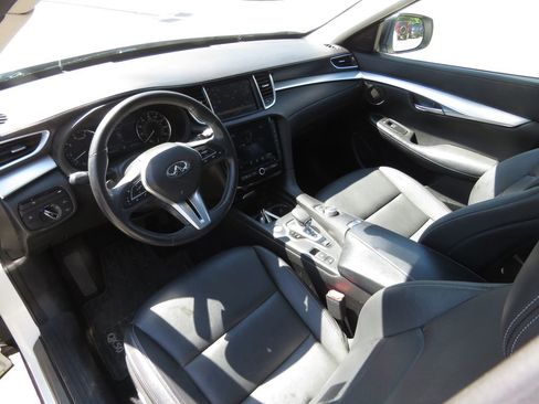 Used 2020 INFINITI QX50 Luxe w/ Navigation Package AWD/4WD image 11