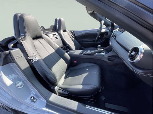 Used 2024 MAZDA MX-5 Miata Grand Touring w/ Appearance Package image 19