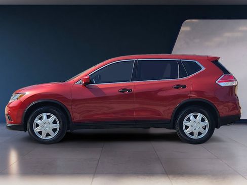 Used 2016 Nissan Rogue S FWD image 2
