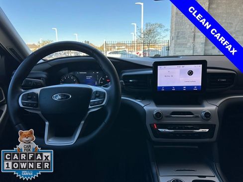 Used 2024 Ford Explorer XLT image 6