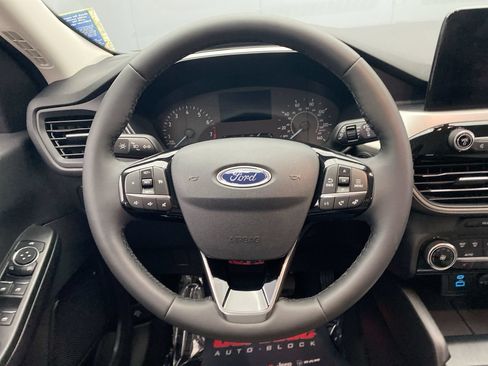 Used 2022 Ford Escape SE w/ Cold Weather Package AWD/4WD image 16