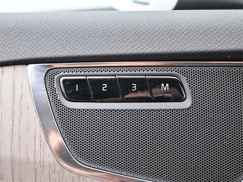 Used 2024 Volvo XC90 B5 Plus w/ Protection Package Premier image 30