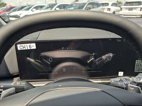 New 2026 Kia Sportage LX FWD image 18