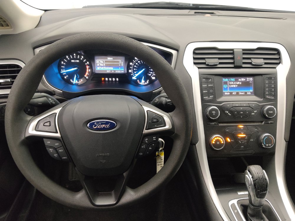 Used 2014 Ford Fusion SE FWD image 22