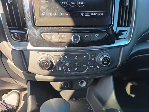 Used 2021 Chevrolet Traverse LT AWD/4WD image 20