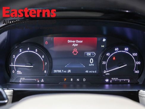 Used 2022 Lincoln Corsair FWD w/ Equipment Group 101A image 18