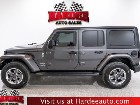 Used 2021 Jeep Wrangler Unlimited Sahara w/ LED Lighting Group AWD/4WD image 1