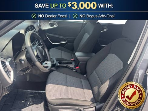 Used 2022 Kia Soul LX FWD image 14