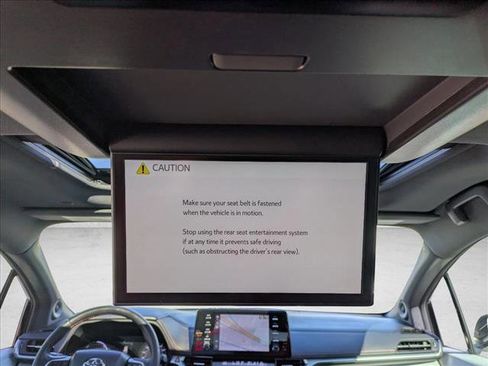 Used 2021 Toyota Sienna XSE image 16