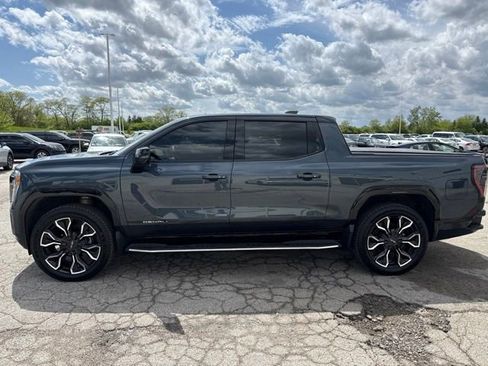 Used 2026 GMC Sierra EV Denali AWD/4WD image 3