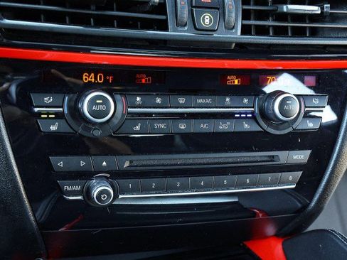 Used 2015 BMW X6 M image 17