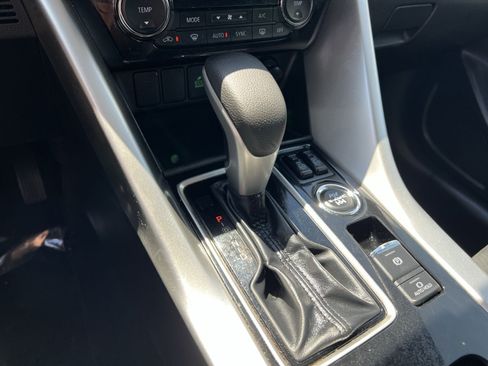 Used 2024 Mitsubishi Eclipse Cross SE AWD/4WD image 21