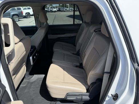 Used 2024 Ford Expedition Max XLT AWD/4WD image 15