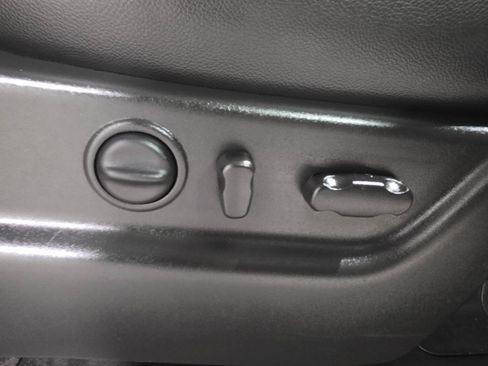 Used 2011 Chevrolet Tahoe LT w/ Luxury Package image 21