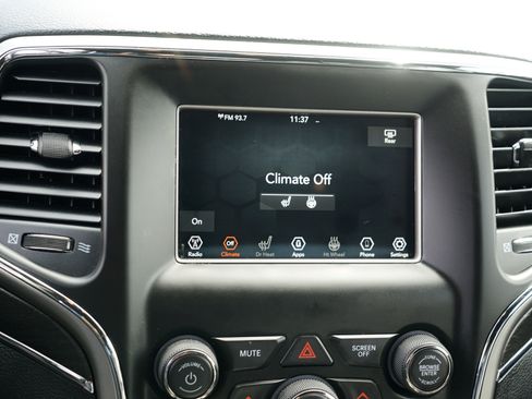 Used 2018 Jeep Grand Cherokee Limited w/ Trailer Tow Group IV AWD/4WD image 19