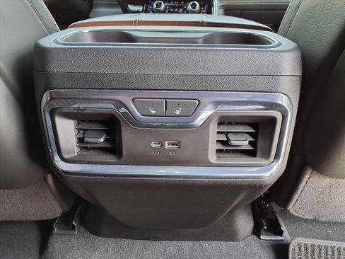 Used 2025 GMC Sierra 3500 Denali Ultimate AWD/4WD image 15