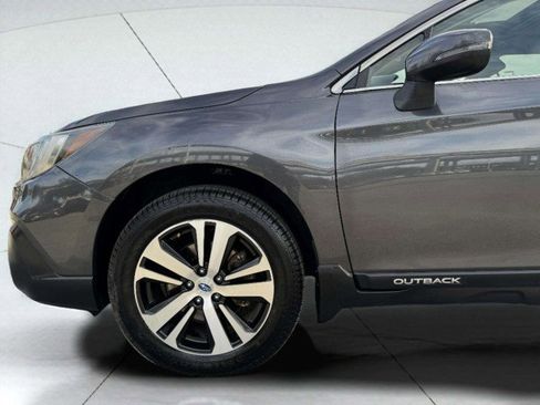 Used 2018 Subaru Outback 2.5i Limited image 60