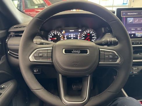 New 2026 Jeep Compass Latitude image 26