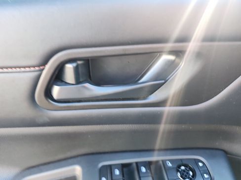 Used 2024 Nissan Pathfinder Rock Creek AWD/4WD image 19