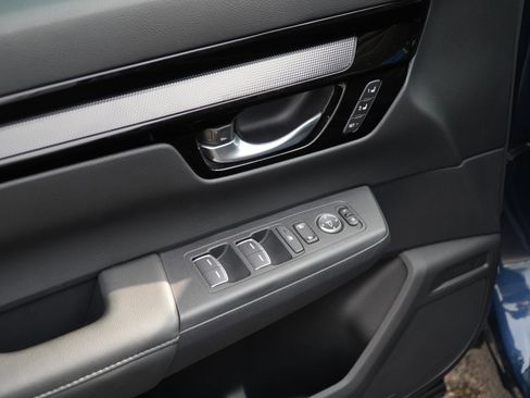 Used 2024 Honda CR-V EX-L image 13