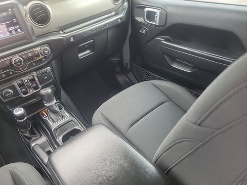 Used 2020 Jeep Wrangler Unlimited Sport S image 18